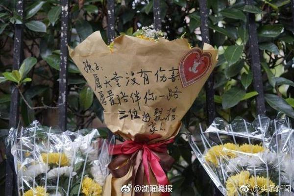 曼联名宿：C罗2021年该去曼城，他们制造机会的水平比曼联强多了